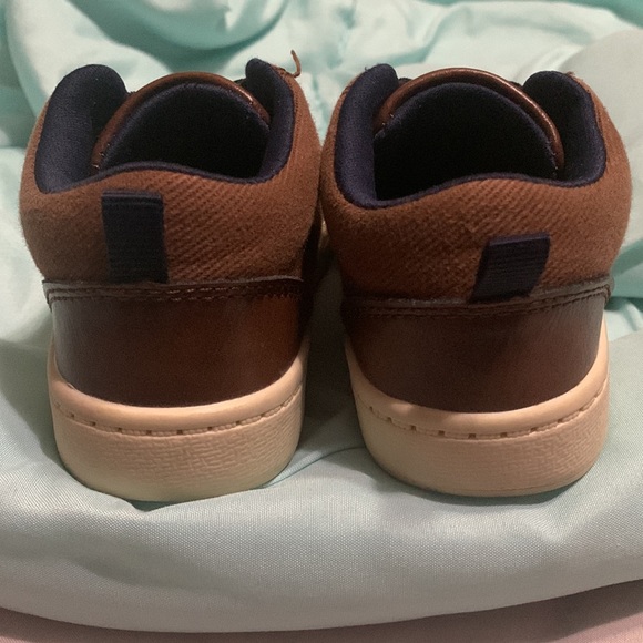 Toddler boys casual CARTER shoes- Gently worn! - Picture 4 of 5